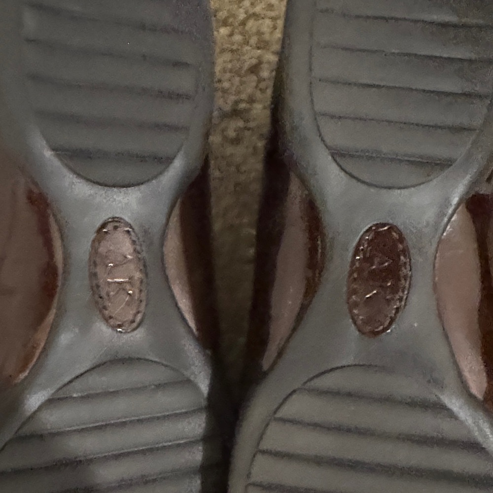 Anne Klein Brown Croc-Patterned Loafers with Gold Detail - Picture 5 of 9